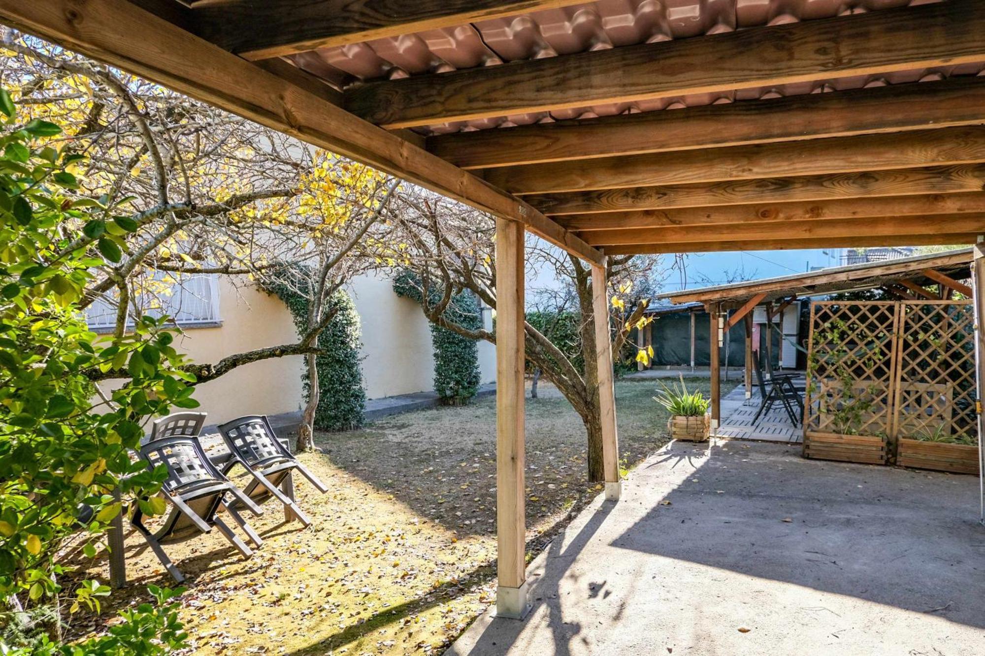 Can Camps Besalu Casa Planta Baja Con Jardin Buitenkant foto